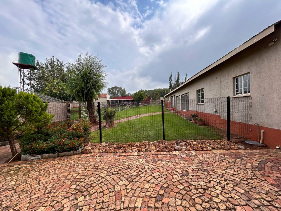 4 Bedroom Property for Sale in Potchefstroom Rural North West